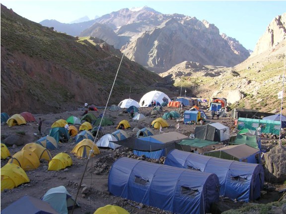 Базовый лагерь красноярских альпинистов
