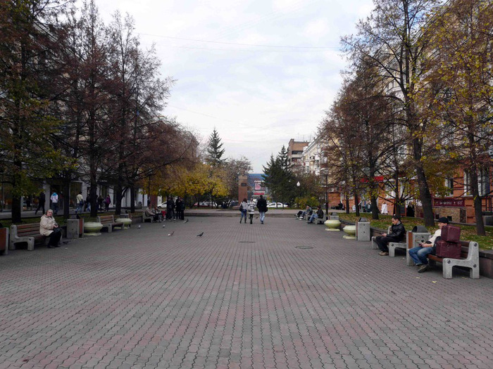 Сквер у памятника Дзержинскому. http://www.liveinternet.ru/users/nebulus/post188219963/#