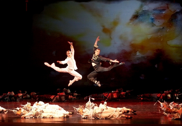Ли Шань-Фу в балете «Красный мак»